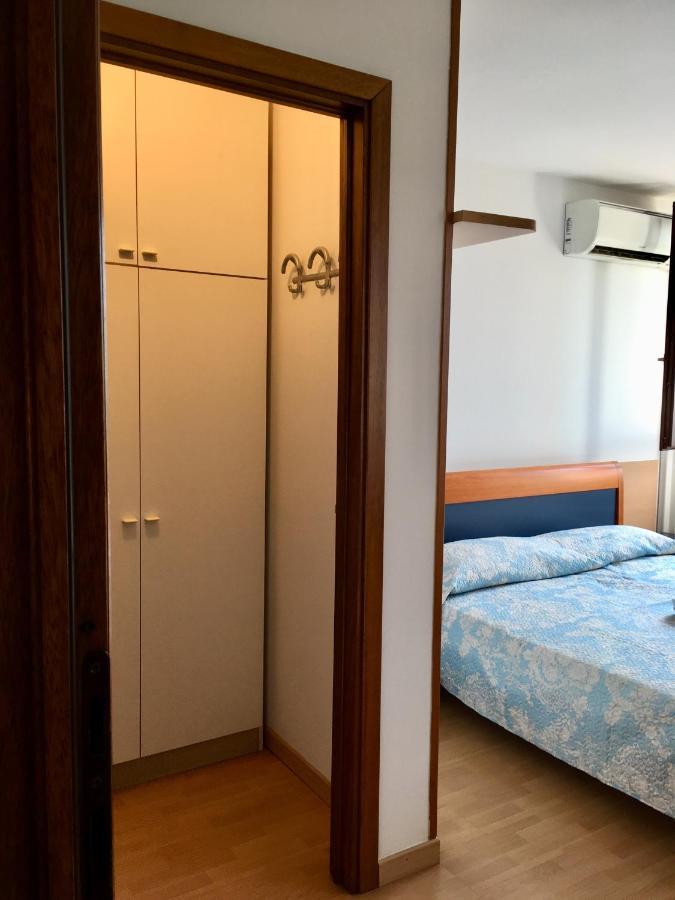 Taverna Affittacamere Gardone Riviera Bagian luar foto