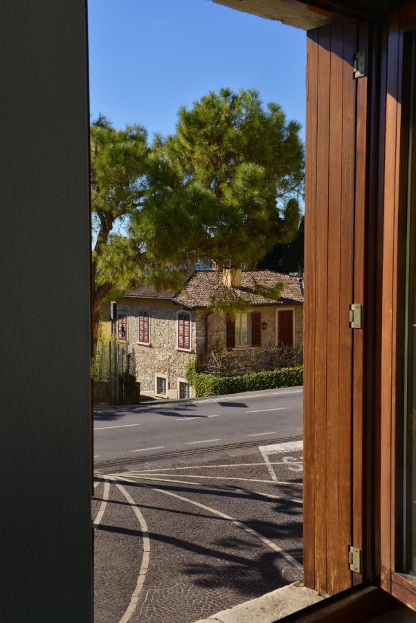 Taverna Affittacamere Gardone Riviera Bagian luar foto